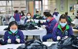 Cận cảnh nơi sản xuất khẩu trang tái sử dụng phòng chống virus Corona